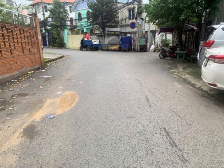 Bán Đất Tặng Nhà Cũ , DT 85 m2, Hẻm Ô TÔ Cạnh Đường 49, P Hiệp Bình Chánh, TĐ Giá 5 Tỷ 9 TL