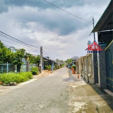 NP979 bán nhà 1 lầu, khu xóm an ninh, gần trường học ,chợ, nhà thờ. ngang đất 10m