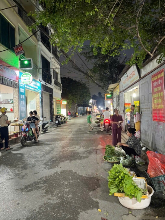 CHÍNH CHỦ CẦN BÁN MẢNH ĐẤT MẶT PHỐ CHỢ TƯ ĐÌNH- LONG BIÊN,106M, MẶT TIỀN 7M, 27 TỶ.