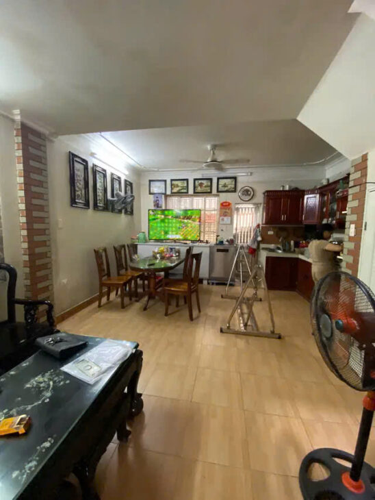 Bán nhà Đông Ngạc 75m PHÂN LÔ- GARA Ô TÔ- KD 7.95 tỷ.