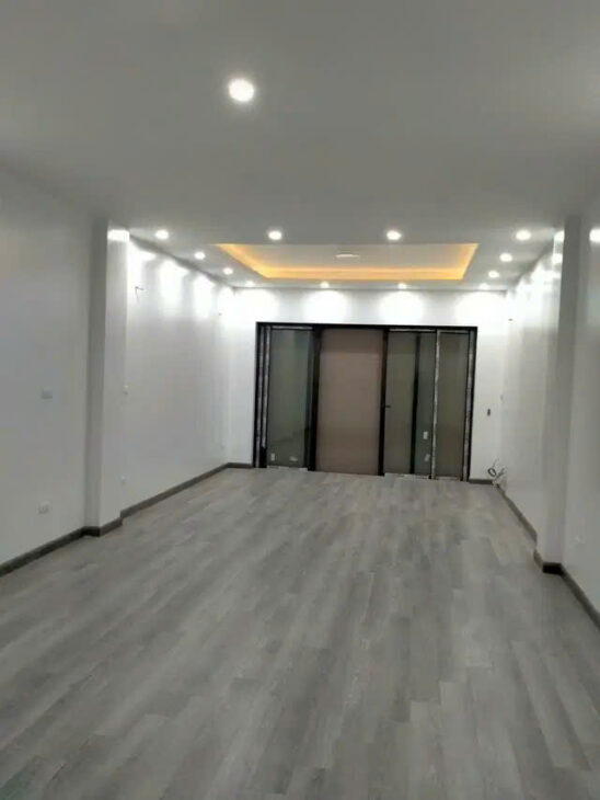 Bán nhà Hồng Hà VỈA HÈ, PHÂN LÔ, VỈA HÈ, Ô TÔ TRÁNH 46mx6 tầng THANG MÁY 15.9 tỷ.
