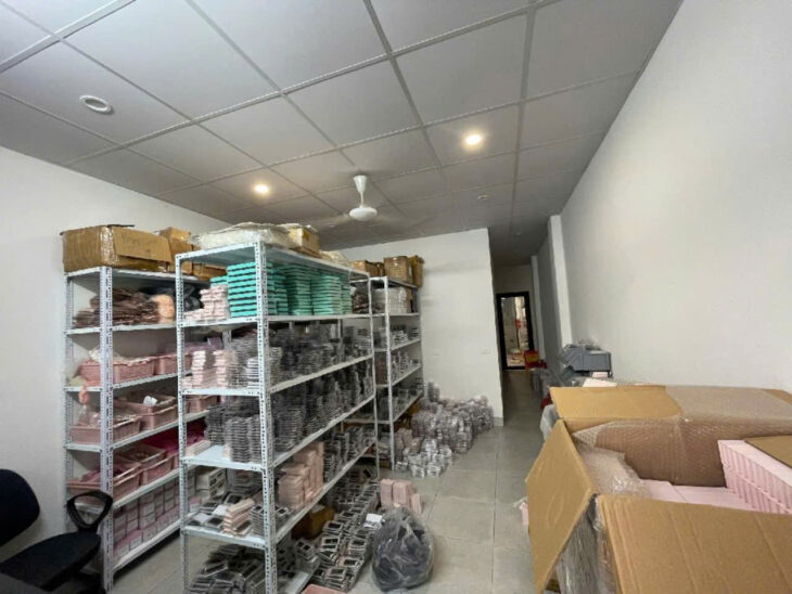 Bán nhà Nguyễn Văn Cừ 65m2, Nhỉnh 9 tỷ , ngõ thông rộng, oto đỗ cửa, cạnh cầu chương dương, tiện