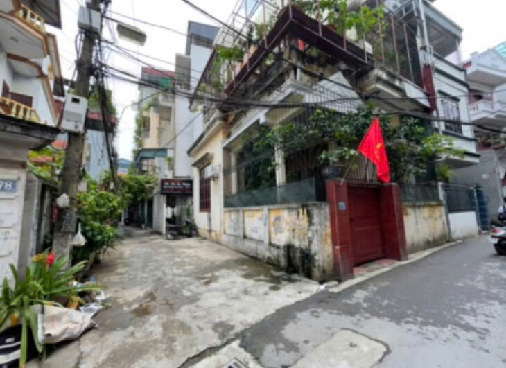 Bán nhà Nguyễn Văn Cừ 65m2, Nhỉnh 9 tỷ , ngõ thông rộng, oto đỗ cửa, cạnh cầu chương dương, tiện