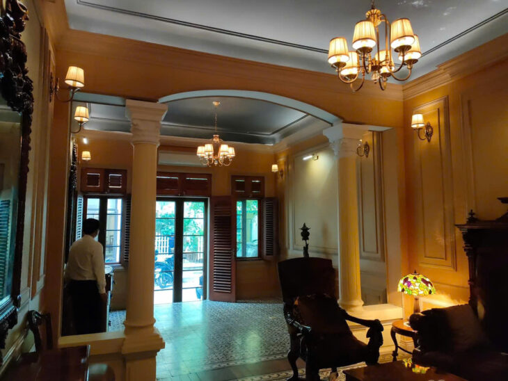 Bán LIỀN KỀ Văn Phú, Hà Đông, MỚI – ĐẸP -KD – VỈA HÈ – Ô TÔ TRÁNH 75mx5 tầng 18.5 tỷ.