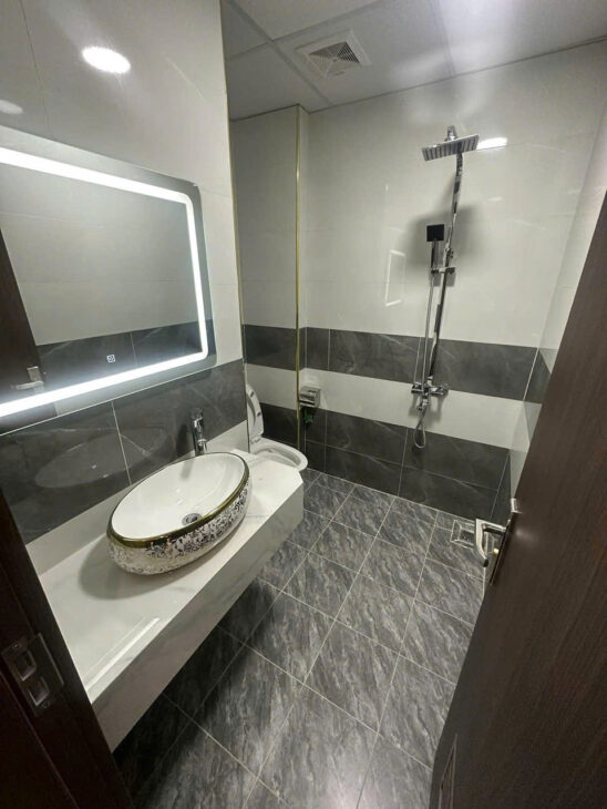 Bán nhà ĐẸP- Ở NGAY tại BA ĐÌNH -Nội thất xịn – Gần phố cổ – Hồ Tây 45mx6 tầng 11.4 tỷ.