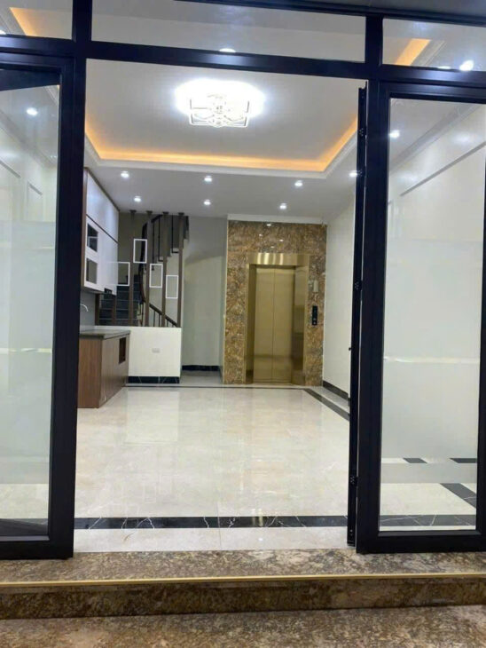 Bán nhà ĐẸP- Ở NGAY tại BA ĐÌNH -Nội thất xịn – Gần phố cổ – Hồ Tây 45mx6 tầng 11.4 tỷ.