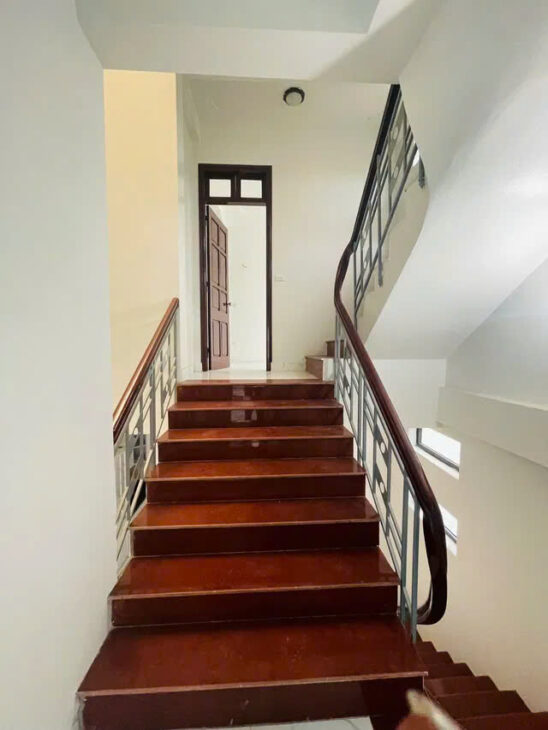 BÁN NHÀ PHỐ NGỌC THỤY- LONG BIÊN 65M2, 3 TẦNG, MẶT TIỀN 4.6M, 10.4 TỶ.