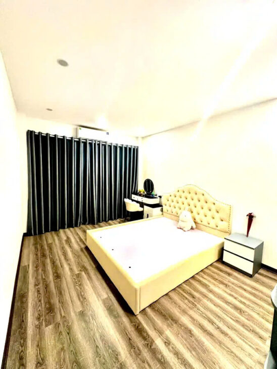 NHÀ MỚI-ĐẸP PHỐ BỒ ĐỀ- LONG BIÊN, 32M2,6 TẦNG, MT 3.5M, 8.2 TỶ.NỘI THẤT ĐẸP, GẦN PHỐ.