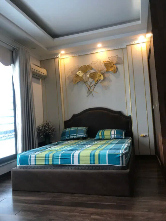 6.9 TỶ CÓ NHÀ ĐẸP – Ở LUÔN PHỐ NGUYỄN VĂN CỪ- LONG BIÊN, 41M2, 5 TẦNG,MT 3.7M.