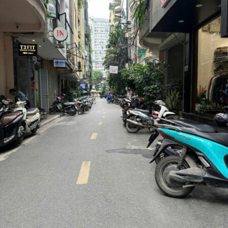 Liền kề Văn Phú cần bán, 75mx5 tầng hơn 18 tỷ, mới đẹp full nội thất.