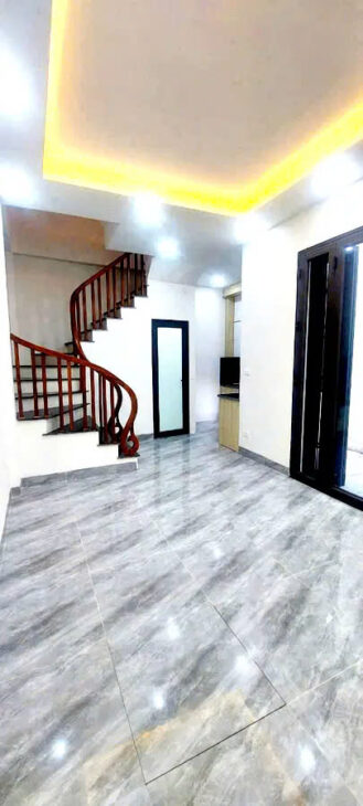 NHÀ ĐẸP MỚI ĐỦ NỘI THẤT, PHỐ ĐÀM QUANG TRUNG- LONG BIÊN 30/45M2, 5 TẦNG,5.65 TỶ.