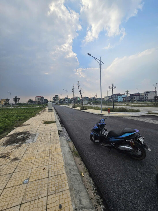 CẦN BÁN LÔ ĐẤT XÃ ĐÔNG XUÂN, ĐÔNG HƯNG, THÁI BÌNH GIÁ 7.3 TỶ