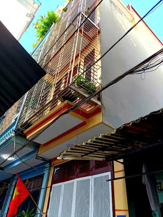 NHÀ ĐẸP, KHU PHÂN LÔ QUÂN ĐỘI NGỌC THỤY- LONG BIÊN 36M2,4 TẦNG, MT 3M,6.5 TỶ.Ô TÔ ĐỖ CỔNG.