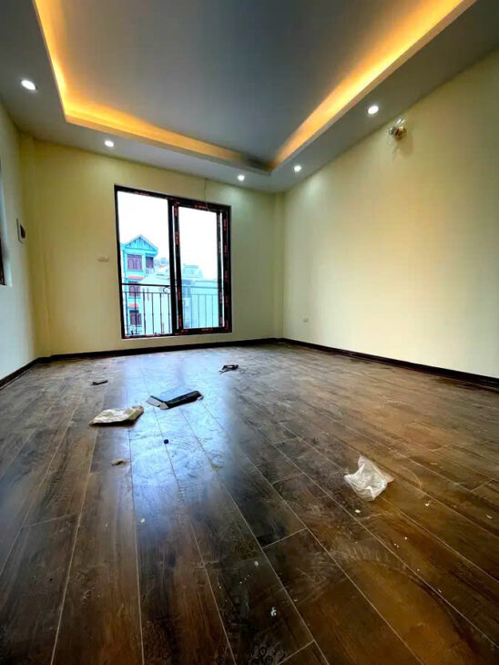 NHÀ ĐẸP PHỐ ĐÀM QUANG TRUNG- LONG BIÊN, 30M2, 5 TẦNG,MT 4M, 5.55 TỶ.