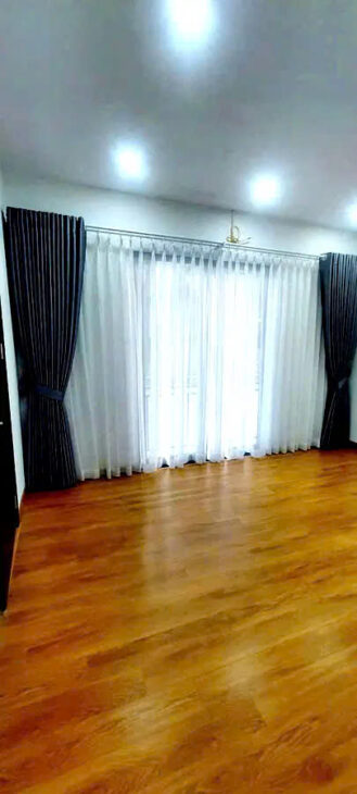 BÁN NHÀ PHỐ ĐÀM QUANG TRUNG- LONG BIÊN 30/45M2, 5 TẦNG, MT 3M, 5.65 TỶ.