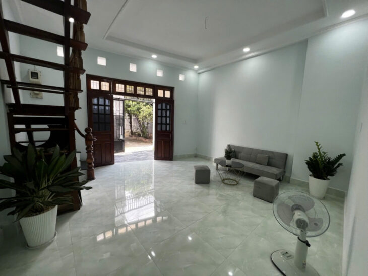 NHÀ CỰ.C ĐẸP Ở NGAY – 62M2(5×12,1m) CHỈ 4,15 TỶ – LINH CHIỂU THỦ ĐỨC