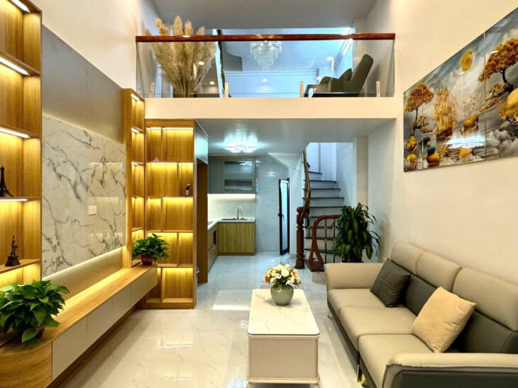 Bán nhà đẹpTôn Đức Thắng, TRUNG TÂM, VỊ TRÍ ĐẸP, NGÕ BA GÁC, 30/35m2 gần 7 tỷ