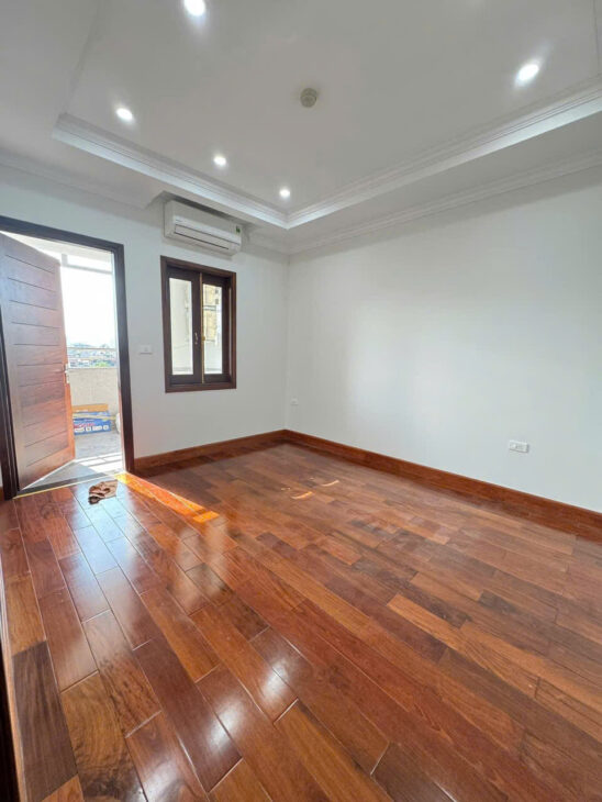 Bán nhà Xuân La 57mx5 tầng, nhà ở ngay, ngõ rộng, thoáng 8 tỷ