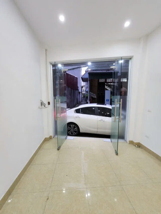 NHÀ BÁT KHỐI- THẠCH BÀN, 31M2,4 TẦNG,5.2 TỶ.Ô TÔ QUA, KINH DOANH- LONG BIÊN.