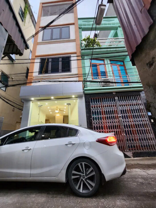 NHÀ BÁT KHỐI- THẠCH BÀN, 31M2,4 TẦNG,5.2 TỶ.Ô TÔ QUA, KINH DOANH- LONG BIÊN.