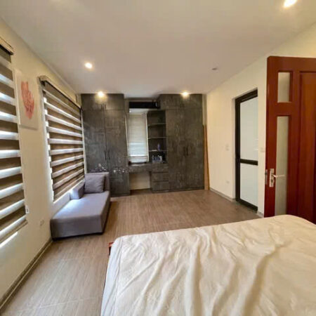 NHÀ ĐẸP Ở LUÔN Ô TÔ QUA NHÀ, 36M2, 5 TẦNG, 6.1 TỶ. BÁT KHỐI- LONG BIÊN. NHÀ ĐẸP Ở LUÔN Ô TÔ QUA NHÀ, 36M2, 5 TẦNG, 6.1 TỶ. BÁT KHỐI- LONG BIÊN.