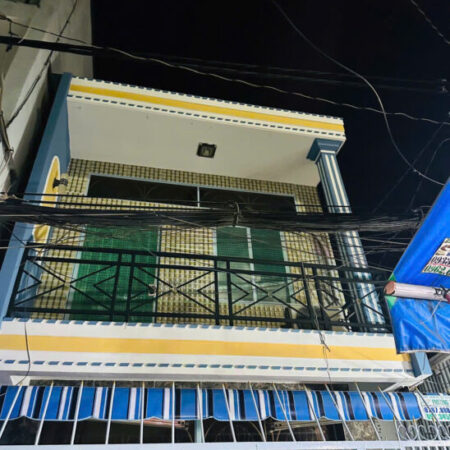 SÁT MẶT TIỀN Q4 NGANG 4 DÀI 11,59 ĐÚC BÊ TÔNG 2 TẤM CÓ 3 TỶ