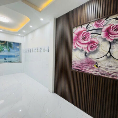 BÁN NHÀ NGÔ QUYỀN 35M , 5 TẦNG . NHÀ THOÁNG SÁNG SẠCH SẼ CHỈ 6 TỶ