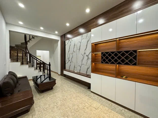 NHÀ MỚI- ĐẸP- Ở LUÔN PHỐ NGỌC THỤY- LONG BIÊN, 36M2, 4 TẦNG,MT 3.5M,7.05 TỶ.