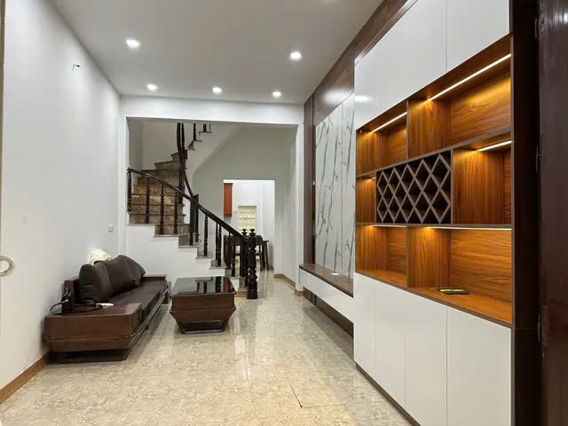 NHÀ NGỌC THỤY MỚI- ĐẸP- Ở LUÔN KHU QUÂN ĐỘI , 36M2, 4 TẦNG, 7.05 TỶ.