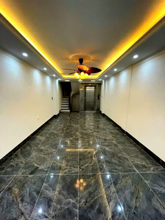 Bán nhà riêng phố Nguyễn Văn Linh,40m2, 6 tầng,mặt tiền 4m, 7.2 tỷ. Long Biên.