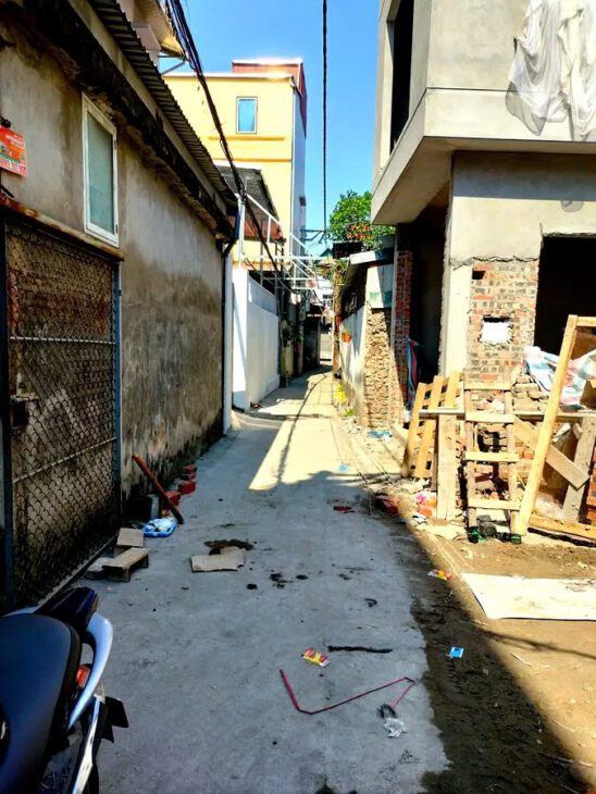 BÁN NHÀ MỚI- ĐẸP PHỐ TRẠM- LONG BIÊN, 31M2, 5 TẦNG, MT 5.7M, 5.6 TỶ.