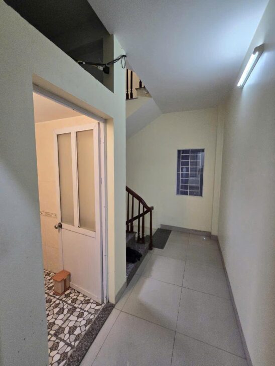 CHÍNH CHỦ CẦN BÁN NHÀ LÔ GÓC 2 THOÁNG PHỐ HOÀNG CẦU