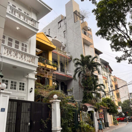 Vĩnh Phúc Ba Đình – ô tô vào nhà – diện tích rộng – KD VP – 2 thoáng – 125m chỉ 23 tỷ