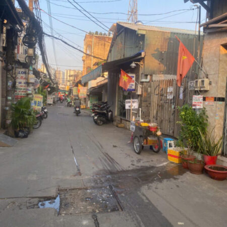 CHỦ KẸT TIỀN GIẢM THÊM 400TR – GIÁ MỚI 6.5 TỶ. NHÀ 4 TẦNG BTCT, P2Q8.