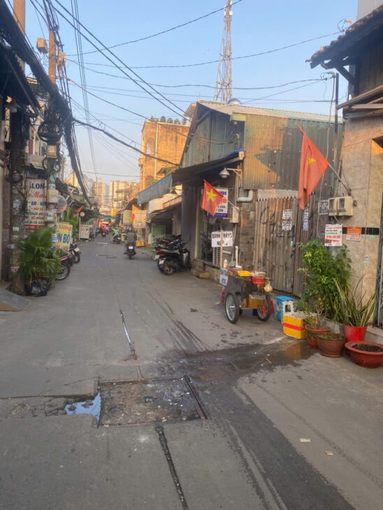 CHỦ KẸT TIỀN GIẢM THÊM 400TR – GIÁ MỚI 6.5 TỶ. NHÀ 4 TẦNG BTCT, P2Q8.