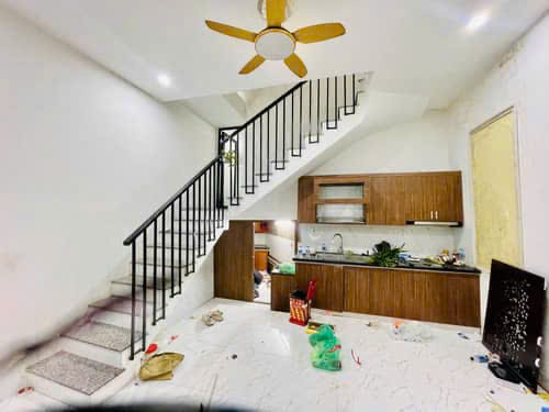 Bán nhà 3 tầng cực đẹp giá rẻ nhất thị trường Tôn Đức Thắng – Đống Đa Bán nhà 3 tầng cực đẹp giá rẻ nhất thị trường Tôn Đức Thắng – Đống Đa