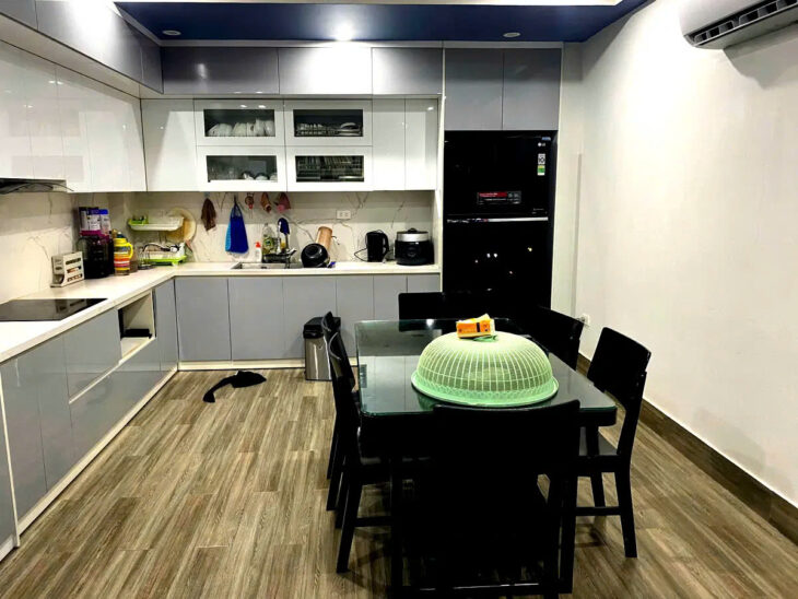 Bán nhà 6 tầng, 37m², 4PN,Phố Nguyễn Văn Linh, Thạch Bàn, Long Biên – 6.9 tỷ- thang máy.