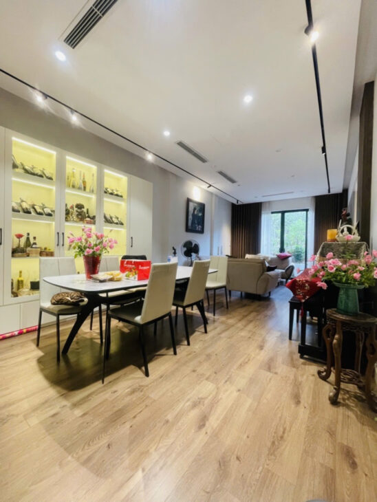 Bán nhà lạc trung 5 tầng long lanh ô chờ thanh máy phân lô ô tô tránh hai bà trưng
