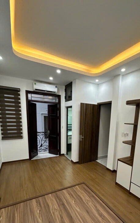 BÁN NHÀ PHỐ LỤA VẠN PHÚC, NGÕ THÔNG, NHÀ MỚI, 30M2=5 TẦNG, MẶT TIỀN 4,5M CHỈ 6,8 TỶ