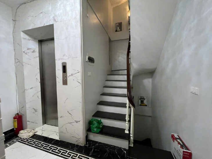 VIP Ba Đình – phân lô ô tô vào nhà – nhà đẹp ở ngay – 80m* 6 tầng thang máy – 20.x tỷ