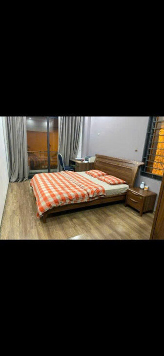 BÁN NHÀ LÔ GÓC 2 THOÁNG GIỮA TRUNG TÂM PHỐ CỔ HÀ ĐÔNG. DT 50M2 NHỈNH 9 Đ.TIỆN ÍCH ĐỈNH, GIAO