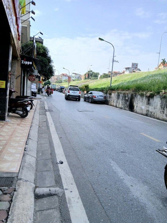 BÁN NHÀ NGỌC THUỴ LONG BIÊN. 40M 5 TẦNG. GIÁ NHỈNH 7 TỶ. LÔ GÓC THOÁNG VĨNH VIỄN, Ô TÔ ĐỖ CỬA,