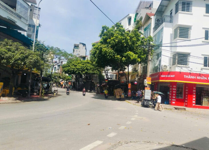 BÁN NHÀ PHÂN LÔ – VỈA HÈ – Ô TÔ TRÁNH – ĐƯỜNG CHIẾN THẮNG, VĂN QUÁN, HÀ ĐÔNG