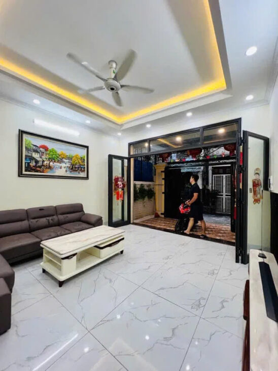 Bán nhà 79m2, 5 tầng, 4PN, ngõ Hoàng Như Tiếp, Bồ Đề, Long Biên – 18 tỷ