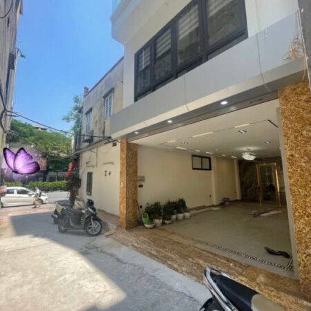 NHÀ MỚI PHỐ NGUYỄN VĂN CỪ 51M2,7 TẦNG.KINH DOANH- Ô TÔ QUA.1 NHÀ RA PHỐ.