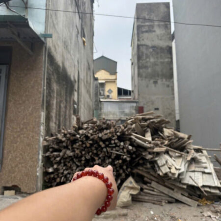 BÁC CHỦ NHÀ NHỜ CẦN BÁN GẤP MẢNH ĐẤT THƯỢNG THANH LONG BIÊN NÊN GIÁ CÓ RẺ HƠN. 49M, MẶT TIỀN 3,7M,