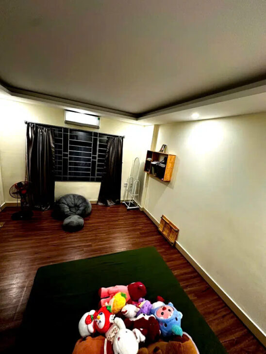 BÁN NHÀ PHỐ ĐÀM QUANG TRUNG, 30M2,5 TẦNG, MẶT TIỀN 5M, 5 TỶ. Ô TÔ QUA.