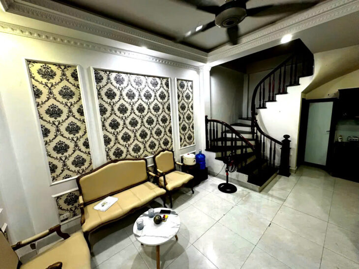 BÁN NHÀ PHỐ ĐÀM QUANG TRUNG, 30M2,5 TẦNG, MẶT TIỀN 5M, 5 TỶ. Ô TÔ QUA.