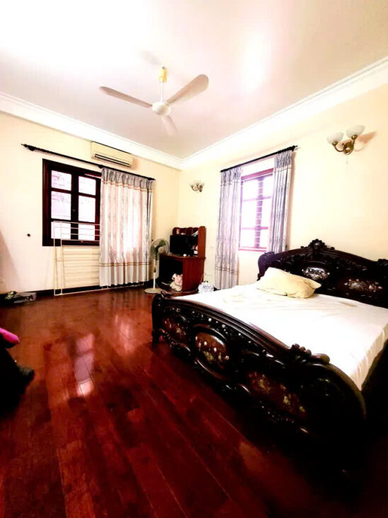 Bán nhà 73m², 5 tầng,Nguyễn Văn Cừ, Ngọc Lâm, Long Biên – 16.5 tỷ.Ô tô vào nhà.