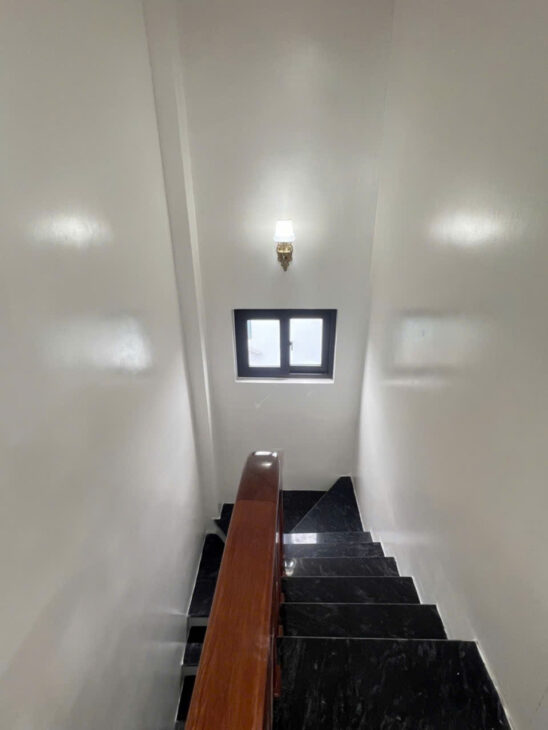 CHỦ NHÀ CẦN BÁN GÁP NHÀ NGUYỄN VĂN CỪ LONG BIÊN. 50M, MẶT TIÈN 4M, 6 TẦNG, NGÕ 3M. GIÁ NHỈNH 9